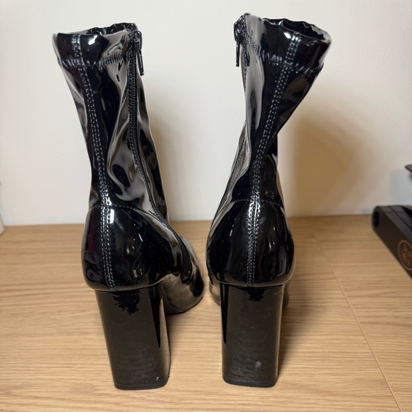 Bamboo Black Latex Boots - Picture 4 of 6